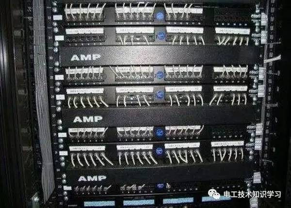 跳线架、配线架、理线架 网络机柜布线的三大核心神器